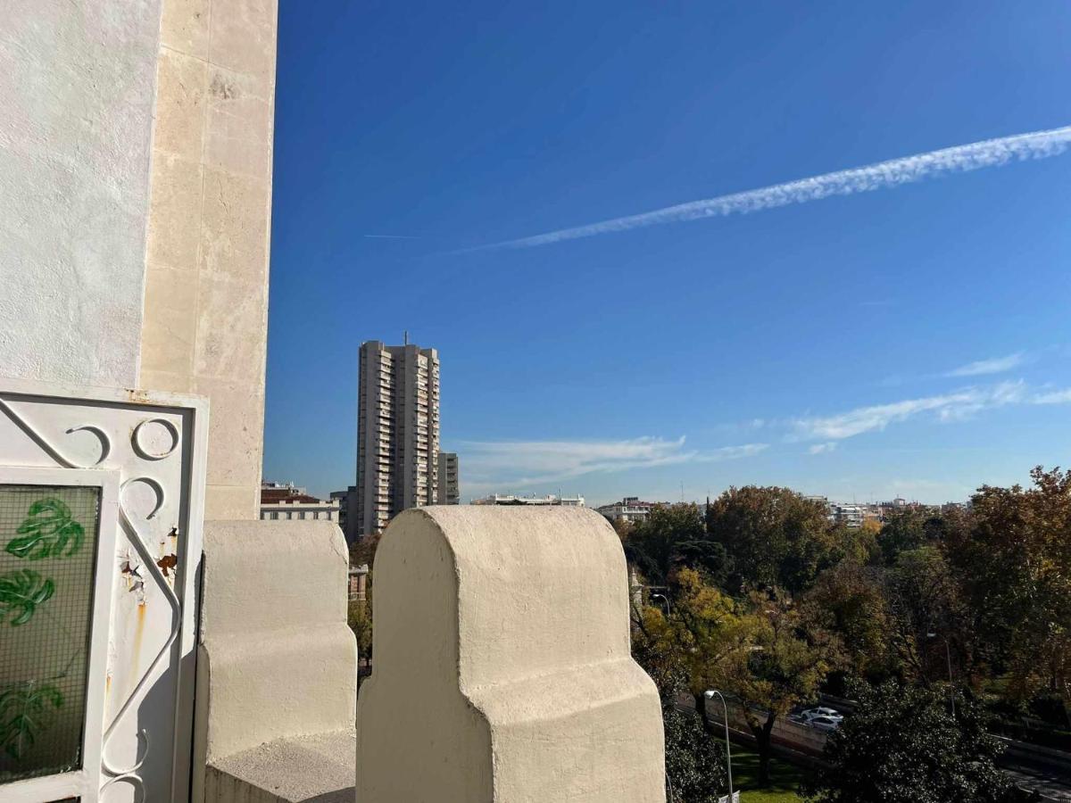 Apartamento Con Terraza Y Vistas Alcalaretiro Madrid Exteriör bild